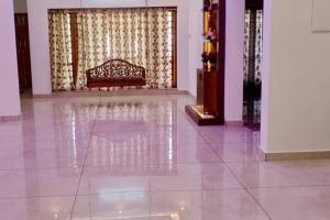Spacious & Comfortable Home Stay !