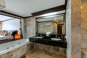 The Front Village - SHA Plus