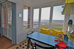 Appartements Le Continental : Appartement - Vue sur Mer