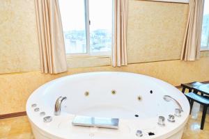 A25 Hotel - 12 Ngô Sỹ Liên