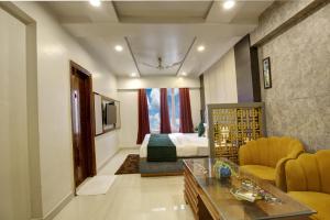 The Shanti Plaza - New Delhi