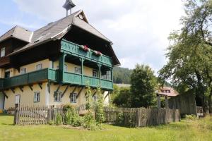 Modernes Apartment in altem Bauernhaus