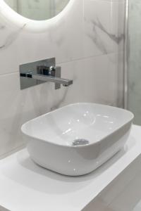 Déja Blue Old City Center studio.