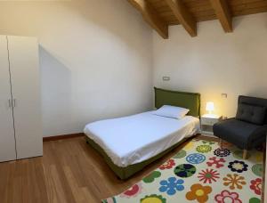 Interno 8 appartamento con box auto privato gratuito