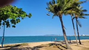 Beach Retreat - Palm Creek