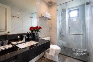 Tiêu chuẩn giường Queen (Standard Queen)