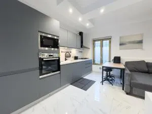 Luxury Apartment - Near Metro - Private Parking - 塞蒂卡米尼