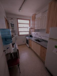 Excelente departamento con balcón terraza