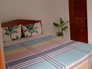 Vincent Lloyds Guestroom