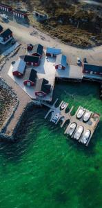Close to sea, central, rent a boat, mountain hike, wifi, free parking