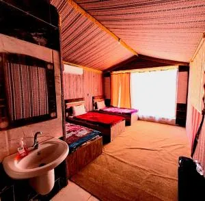 Martina Rum Luxury Camp - Disah