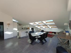 Patio dAzur toit terrasse haut de gamme 3 ch jacuzzi coeur de ville et plage