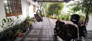 Koonamparayil Home Stay Munnar Anaviratty-Family Only