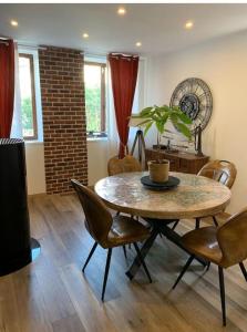 Maisons de vacances La campagne a 30 min de Paris ! : photos des chambres