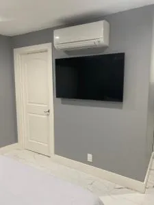 Cresthaven Guest House - Lighthouse Point