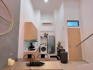 Duplex 4px@Colony, Near Quill CityMall & Monorail