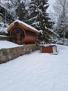 Dom nad jeziorem Ublik z sauną i jacuzzi