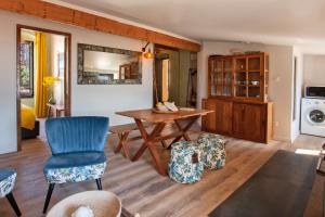 Appartements Mira appartement climatise vue mer centre de Calvi proche port et plage : photos des chambres