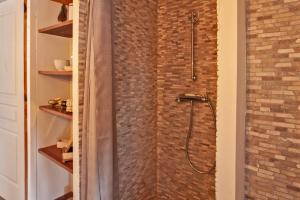 Mira appartement climatisé vue mer centre de Calvi proche port et plage