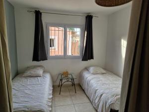 Villa Notre dame plain pied avec piscine privée 8 personnes