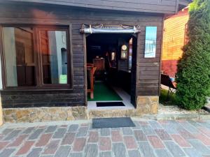 Armenopolis - Adults Only