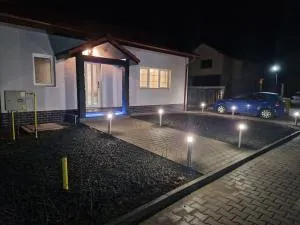 Home in Residential Neighborhood - Şofronea