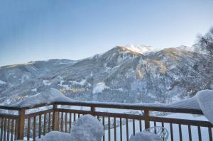Ski-in Ski-out Chalet Maiskogel "Bergli" - by Alpen Apartments