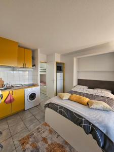 Appartements Studio Sanary-sur-Mer proche gare : photos des chambres