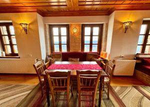 Βίτσα Πετρόκτιστο Αρχοντικό "Ιόλη" με θέα Ζαγόρι