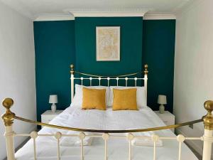 Modern Mountain Retreat in the Brecon Beacons