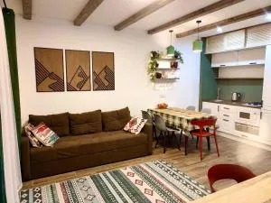 Freeman-4a - апартаменти для 4 людей з окремим входом та терасою - 帕利亚尼西亚