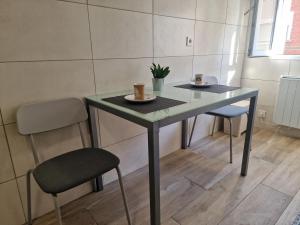 PASARELA ALMOZARA HOME & Parking gratis