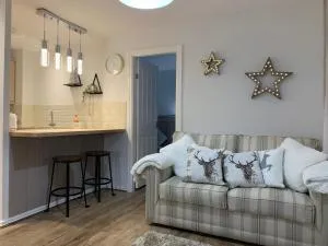 SUNNY RHYL BUNGALOW - 拉尔