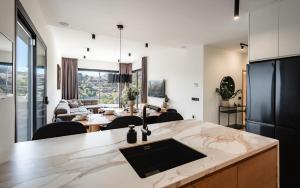 New villa for up to 12 people Golf view