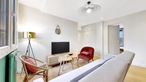 Appartement neuf pour 6, parking et box, au calme