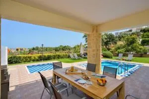 Elma's Villa: A peaceful, family-friendly place - Evthími