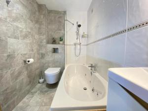 Lune Cottage nestled between Lake District and Yorkshire Dales