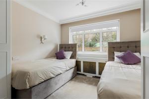 Traditional Family House Near Beach -Great Garden!