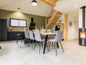 Gîte Familial Rénové, Proche Canal, Terrasse, Jardin, et Verger Commun, à 20 km de Nantes - FR-1-306-1262