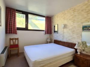 Appartement spacieux au pied des pistes avec balcon et WIFI - FR-1-425-212