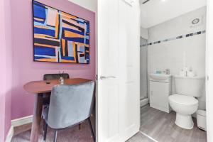 Stylish and Snug Studio