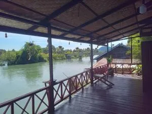 Friendship Guest House - Ban Donsôm