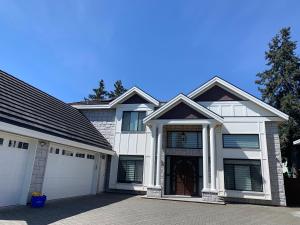 Cozy and Private Suite in Richmond