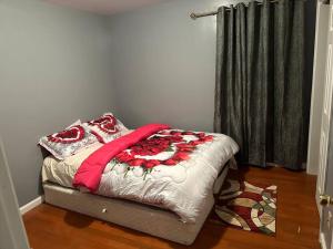 Glamour Room C 6mins to Newark Liberty International Airport and 3mins to Near Penn Station