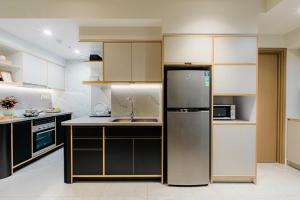 Căn Hộ 3 Phòng Ngủ (Three-Bedroom Apartment)