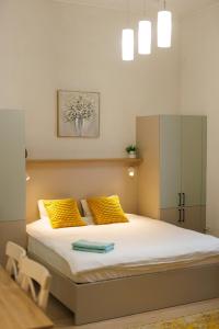 Victoriei Square Apartment