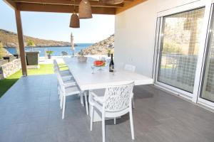 Beachfront Villa Kyma - Your own Private paradise