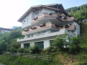 Apartament Landhaus Alpenjäger Hainzenberg Austria