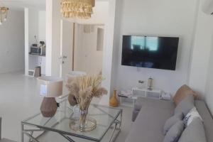 Luxury Waterfront vacation home