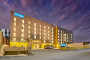 City Express by Marriott Cancun Aeropuerto